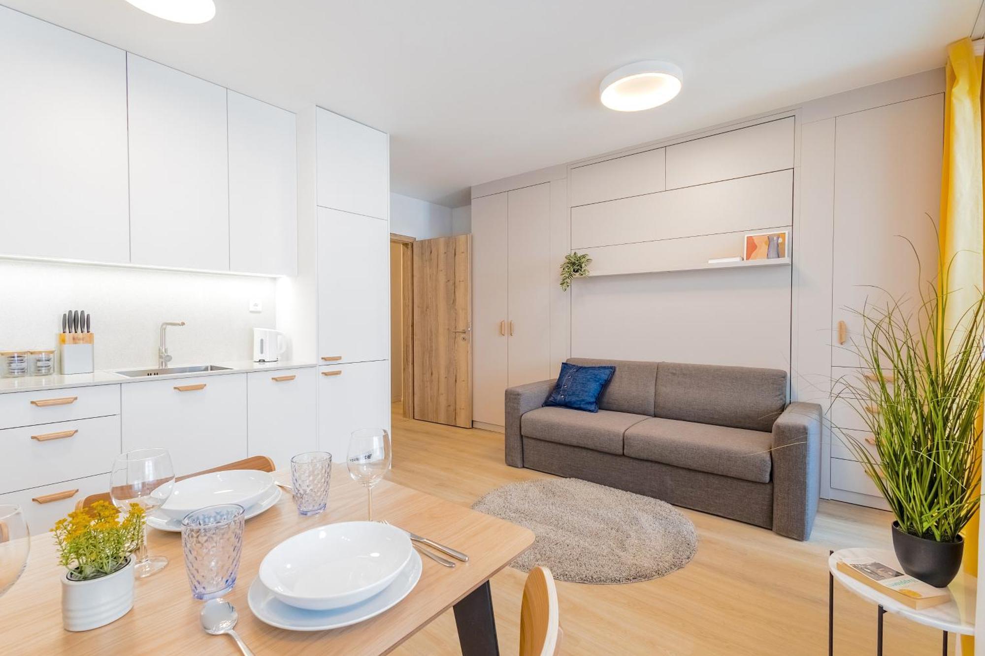 Yellow Apartment - Balcony, Free Parking, By Gravity Prague Praga Exterior foto